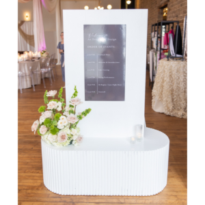 Fluted Welcome Sign Holder